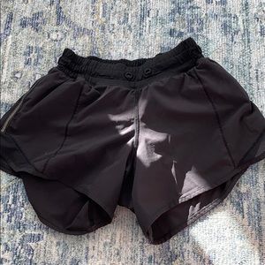 Black lulu shorts
